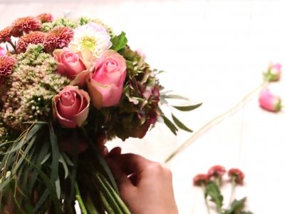 Flower Factor launches English version of Floral Design - level 2