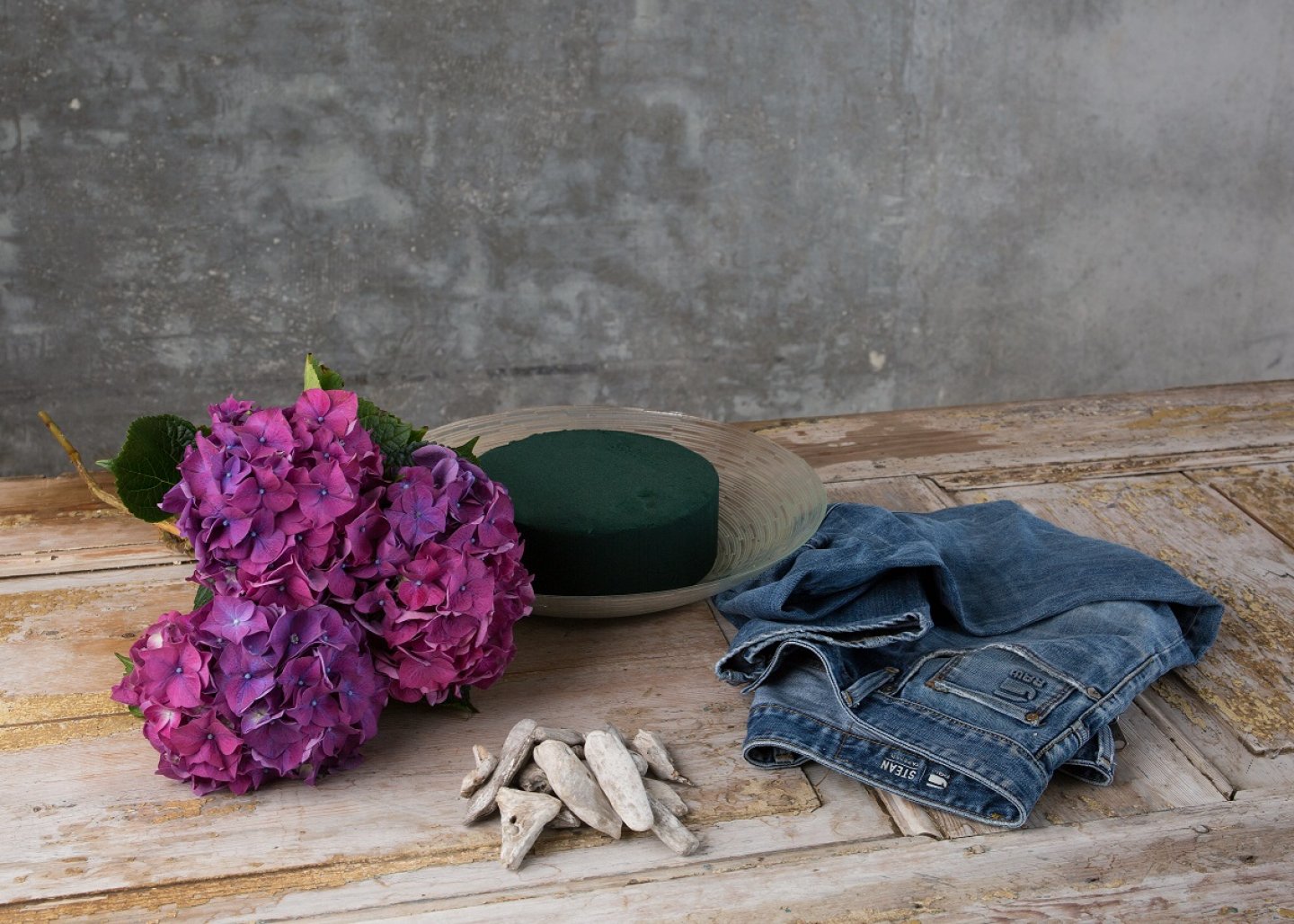 Step-by-step: Ultra Violet Hydrangea design