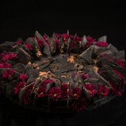 Purple Star Chrysanthemum form Zentoo wreath by Roos van Unen Flower Factor 3