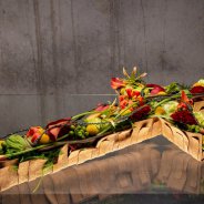 Flower cross inspiration - Pim van den Akker - Flower Factor