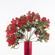 Fan-shaped Alstroemeria Christmas bouquet with open flowers