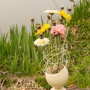 Easter flower arrangement by Pimvan den Akker with mini Gerberas