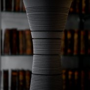 Vase made of  OASIS Black Ideal floral foam - photo: Nico Alsemgeest  - Bloemkunst 2018