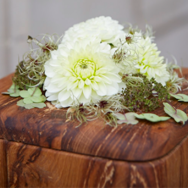 close up urn decoration by Klaus Wagener BLOOMs