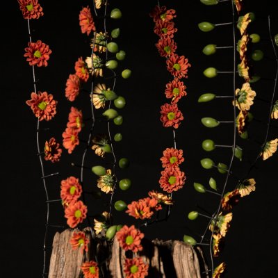 Pretty autumn flower jewel: Pimento Orange