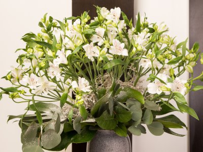 Wintery floral design ideas Wintery floral design ideas