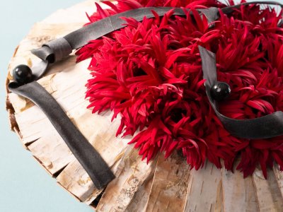 Disc filled with mini Gerberas