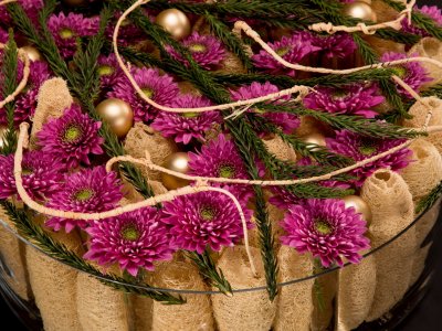 Christmas flower arrangement with Romance Purple
