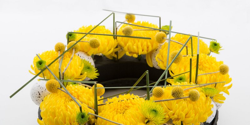 Yellow Astroid Easter wreath