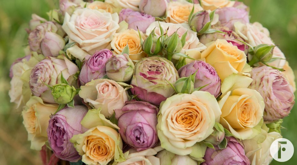 Bohemian wedding bouquet with spray roses - close-up
