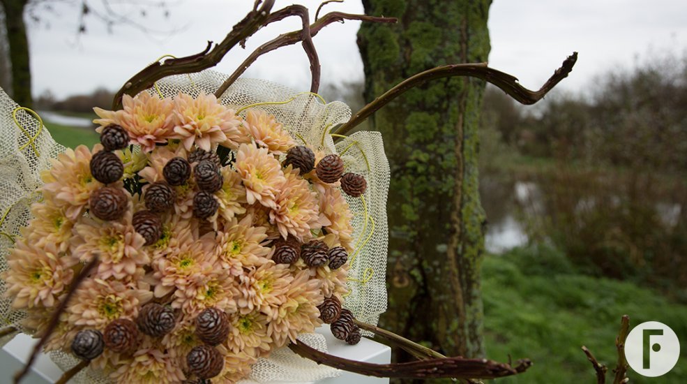 Baltica Salmon by Deliflor, styled by Flower Factor