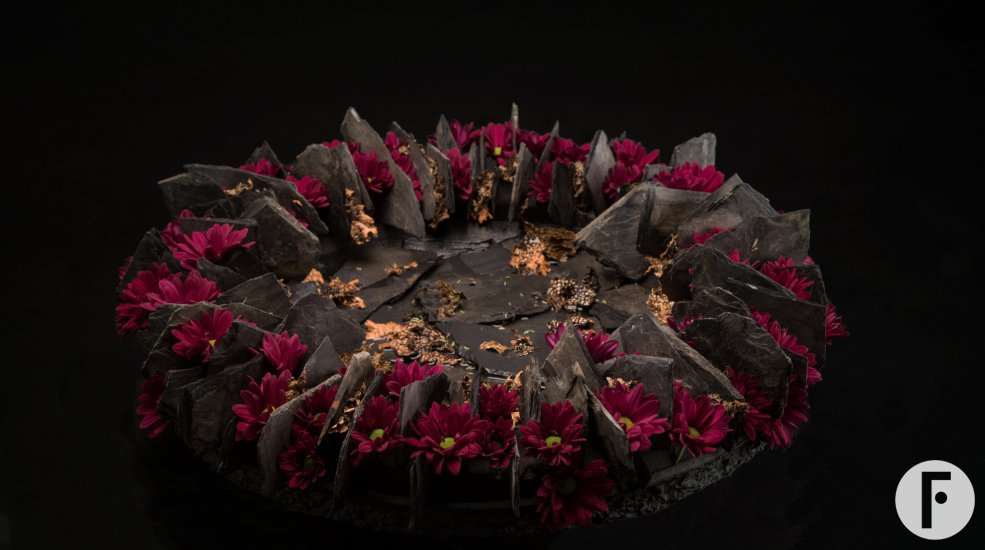 Purple Star Chrysanthemum form Zentoo wreath by Roos van Unen Flower Factor 3