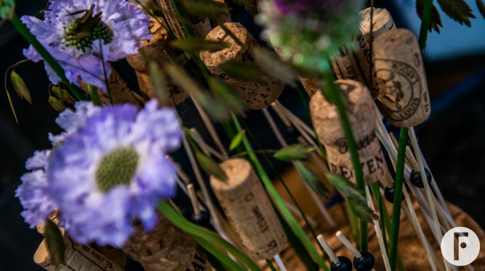 Corks and flowers - Kristel van Dijk - Flower Factor