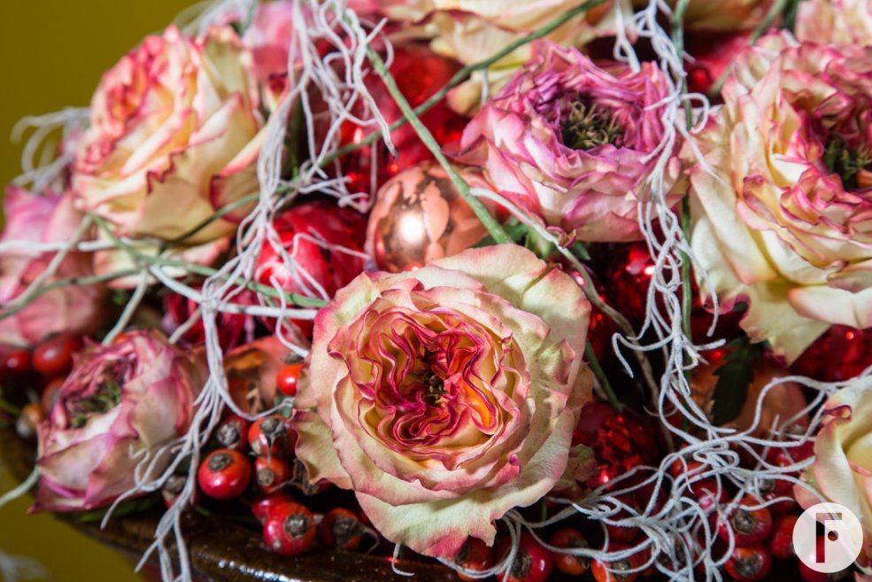 Christmas balls and roses - close up