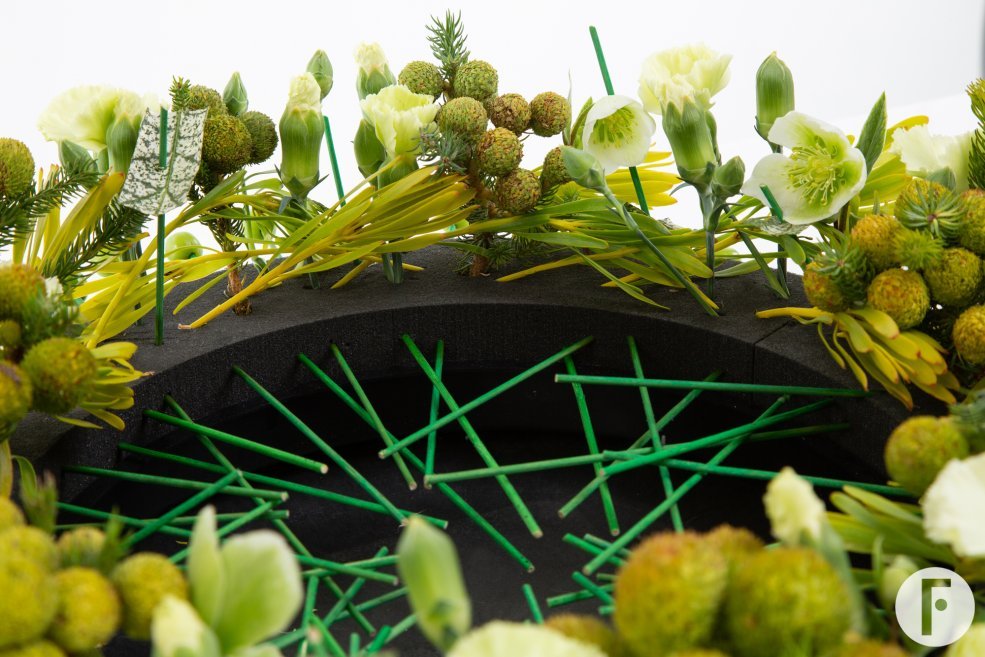 OASIS Black Ideal ring design Roos van Unen - Flower Factor