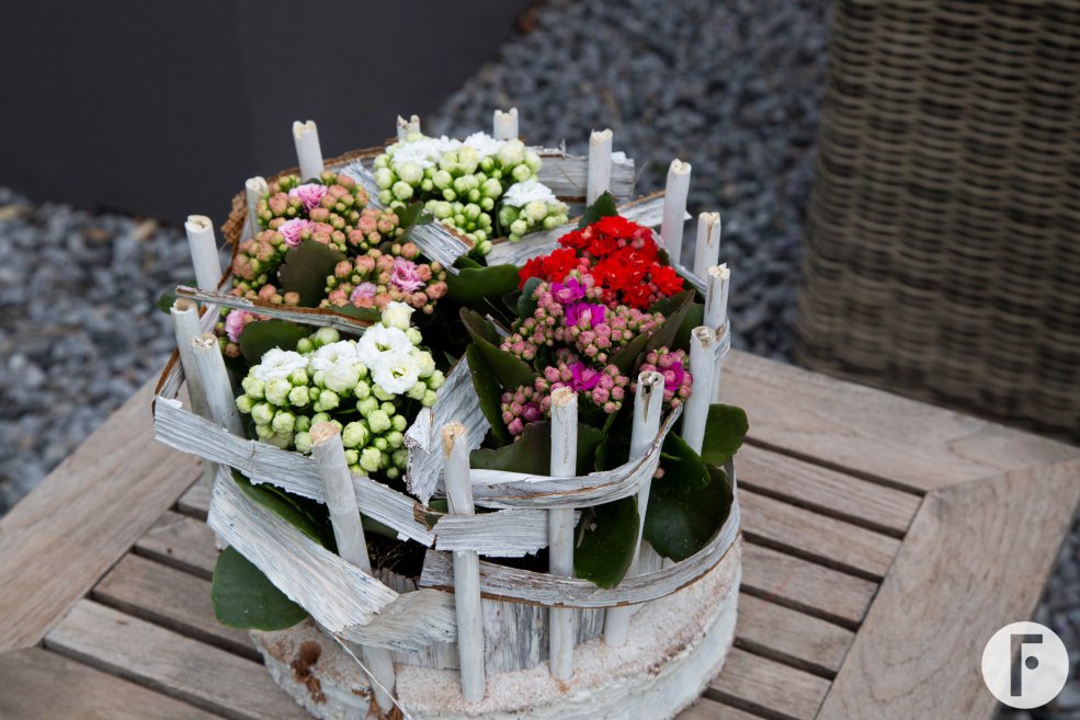 Kalanchoes in white table design - Pim van den Akker - Flower Factor