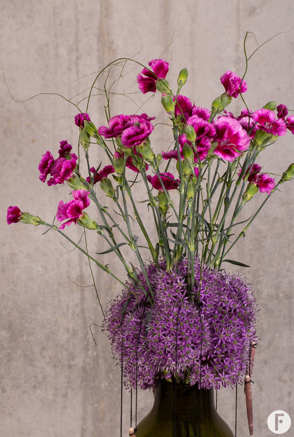 Trendy Dianthus vase design Flower Factor