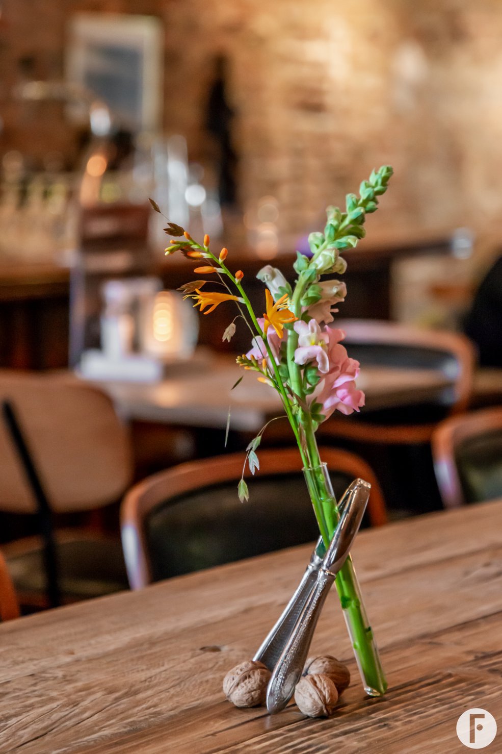 Nutcracker vase - Pim van den Akker - Flower Factor