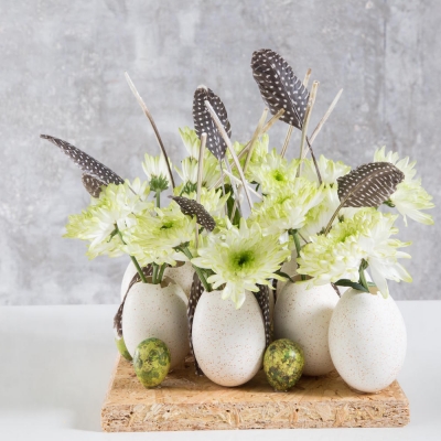 Contemporary flower arrangement with 'Zembla Lime' - Zentoo mood board spring