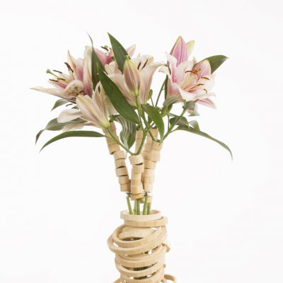 Bouquet with lilies and bamboo rings