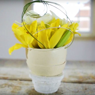 Elegant Easter design in ostrich egg