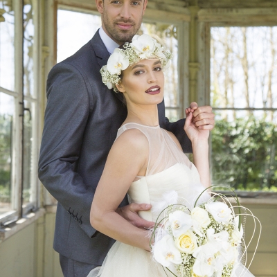 Classic white orchids & roses
