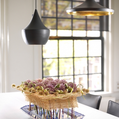 Table arrangement