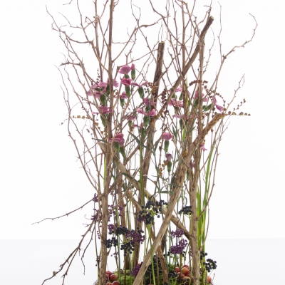 Autumn flower arrangement with Dianthus and berries