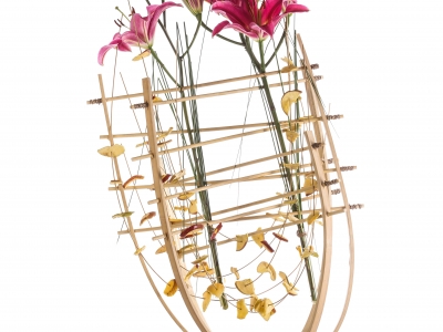 Lily design with cut bamboo