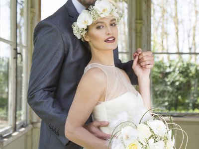 Classic white orchids & roses