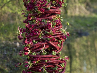 High rising red floral design - detail