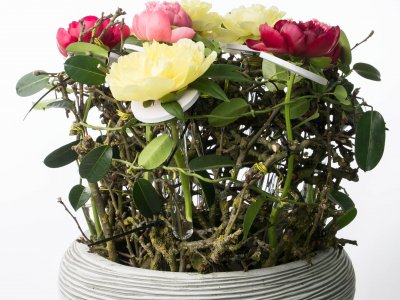 Flower arrangement with peonies