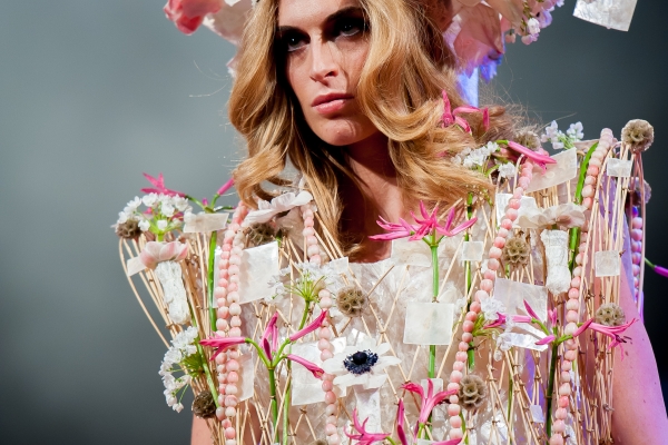 Oyster dress - close up