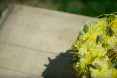 Summer table decoration with Chrysanthemums
