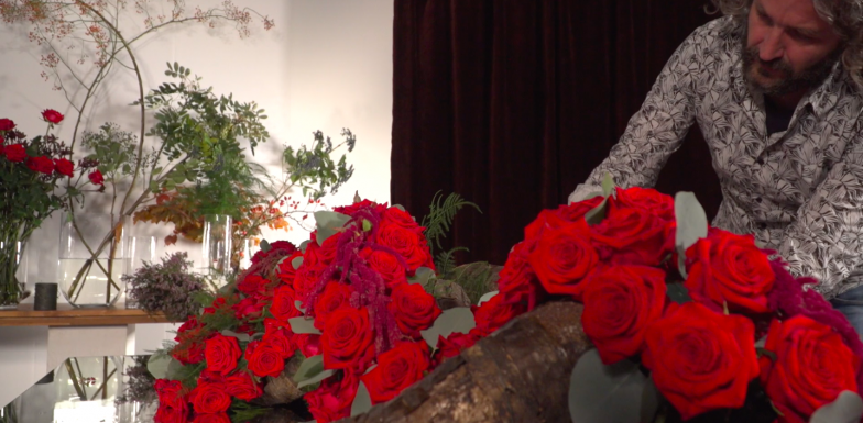 Glamorous Red Eagle arrangement Glamorous Red Eagle arrangement